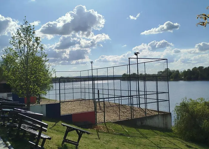 Srebrno Srce アパート Veliko Gradište